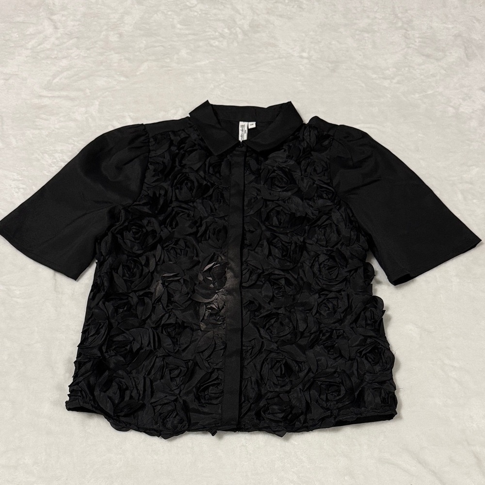 Modern Identity Black Textured Blouse